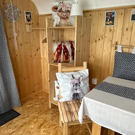 Willa Horska Maringotka Na Farme Klíny Zewnętrze zdjęcie